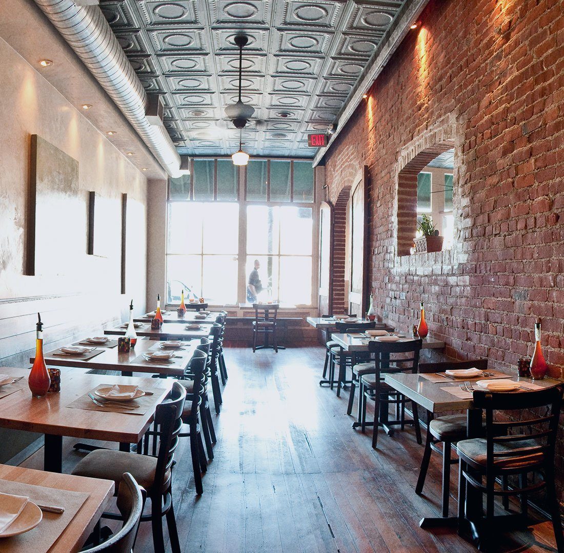 Diavola Restaurant - Lunch & Dinner - Pizzaria Restaurant
